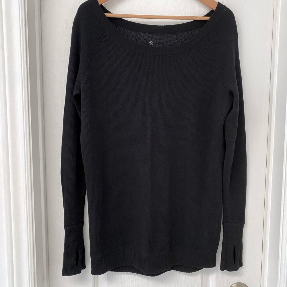 Lululemon - Black Knit Long Sleeve Top - Thumbholes - Lightweight Pullover